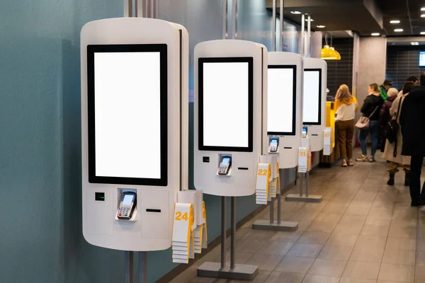 Self Service Bureau Met Touchscreen Betaalterminal Fast Food Restaurant — Stockfoto
