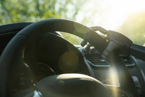 Robot Arm Steering Wheel Artificial Intelligence Drives Car Autonomous Vehicle — Stock Photo, Image