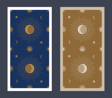 Tarot kartının arkasında yıldızlar, güneş ve ay var. Özgün arkaplan