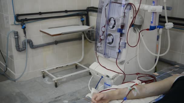 Machines à hémodialyser avec tubulure . — Video