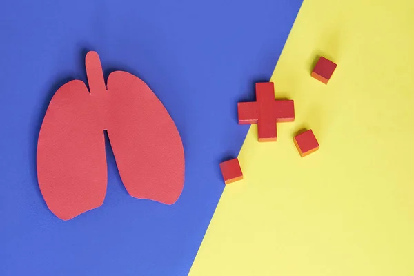 Lungenheiltherapie medizinisches Konzept. Lungenoperation Puzzle-Konzept von Atemwegserkrankungen, Lungenentzündung, Tuberkulose, Bronchitis, Asthma, Lungenabszess — Stockfoto