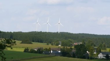 fırıldak gökyüzü arka plan güneşli bir günde