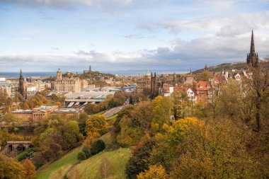 Edinburgh cityscape görünümü