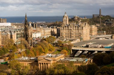 Ballmoral otel ve Calton Hill 
