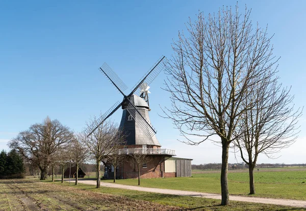 Molino de viento histórico en Alemania — Foto de Stock