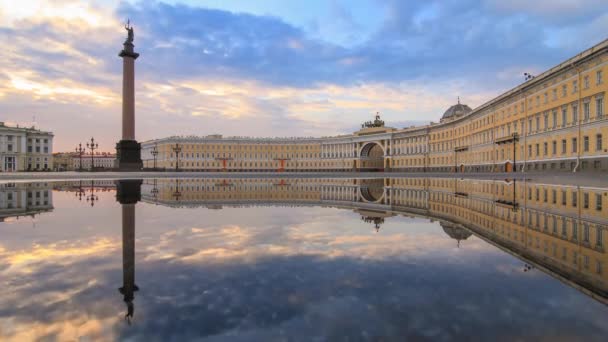 Fiume e Piazza del Palazzo — Video Stock