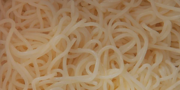 煮物と調理されたパスタ背景、イタリア料理 — ストック写真