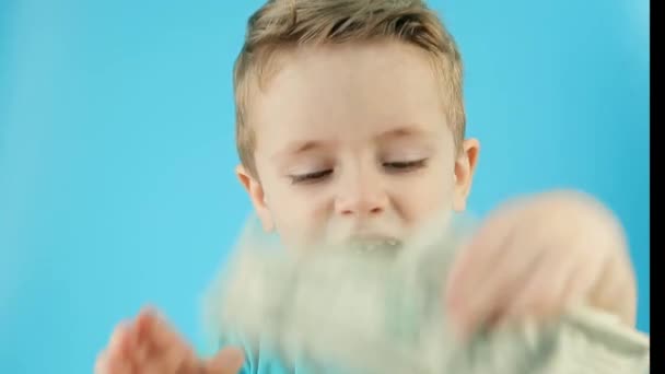 Concetto Emozione Bambino Improvvisamente Scoppiò Lacrime Bambino Non Può Calmarsi — Video Stock