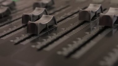 Ses karıştırıcı kontrolü için düğme ekipmanı, ses karıştırıcı kontrolü için ekipman, seçim aygıtı