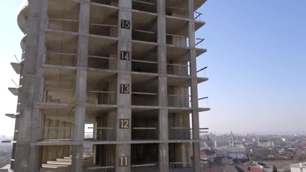 Bir Şehirde Inşaat Halindeki Yüksek Apartmanın Beton Çerçevesinin Havadan Görünüşü — Stok video