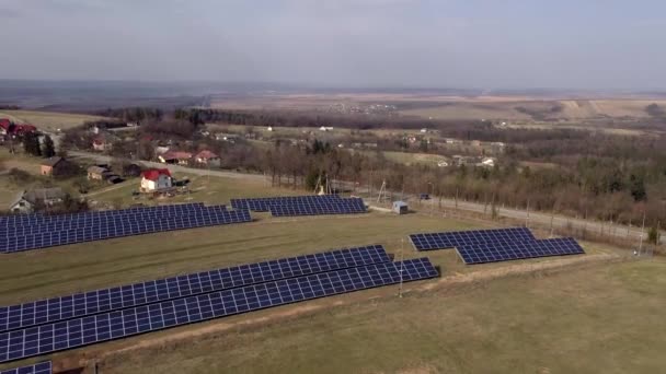 Flygfoto Över Blå Sol Foto Voltaik Paneler System Som Producerar — Stockvideo