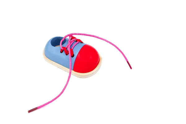 Ein Schuh Aus Sperrholz Entwicklungsspielzeug Für Kinder Lernen Wie Man — Stockfoto