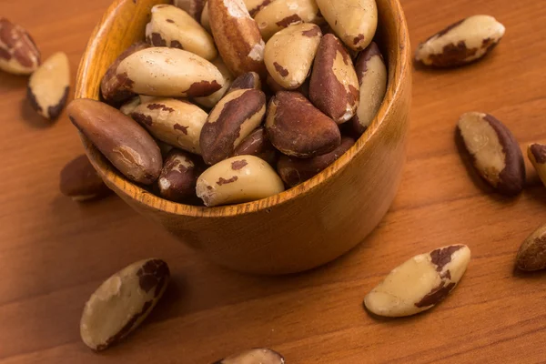 Brazilian Nuts into a bowl. Castanha do Para — Stok fotoğraf