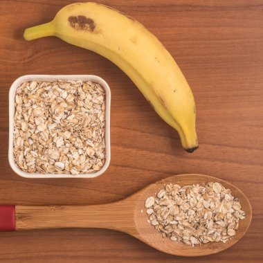 muz ile yulaf gevreği