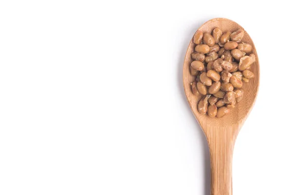 Natto. Gefermenteerde sojabonen in een lepel — Stockfoto