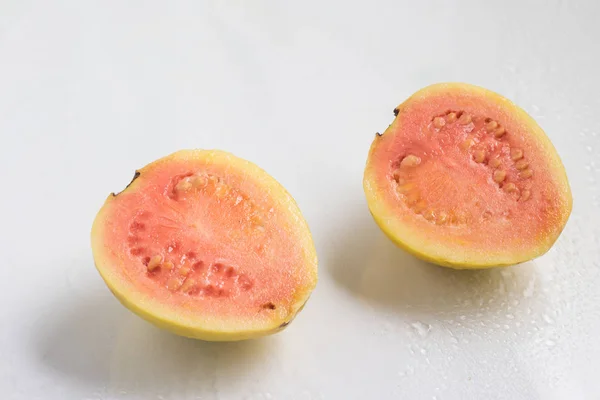 Våta färsk Guava — Stockfoto