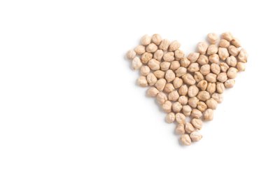 Çiğ nohut kalp şeklinde