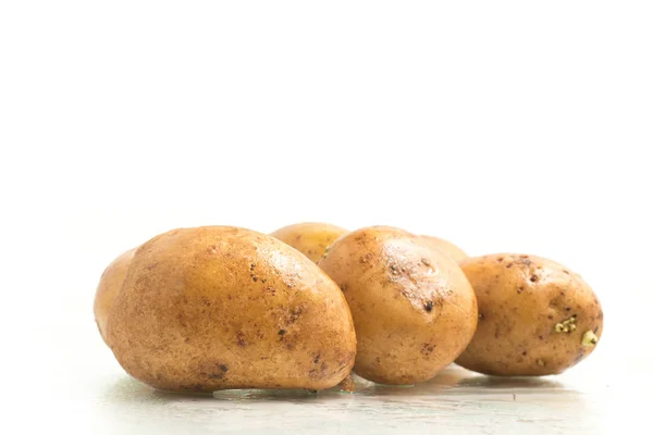 Rohe Bio-Kartoffeln — Stockfoto
