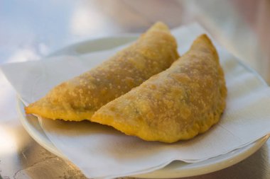 İki Brezilyalı Pastel