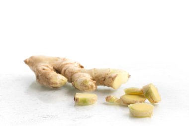 Dilimlenmiş taze zencefil