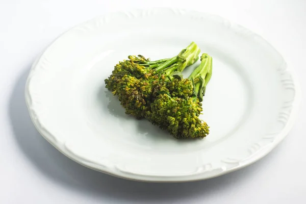 Бразильская брокколи. Brassica Fcacea L. var. Пленк, Италия — стоковое фото