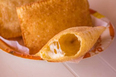 Brezilyalı peynir Pastel 