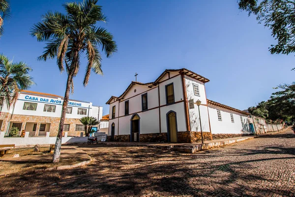 Pirenopolis, Brazilië - 2 juli 2017: Pirenopolis Street — Stockfoto