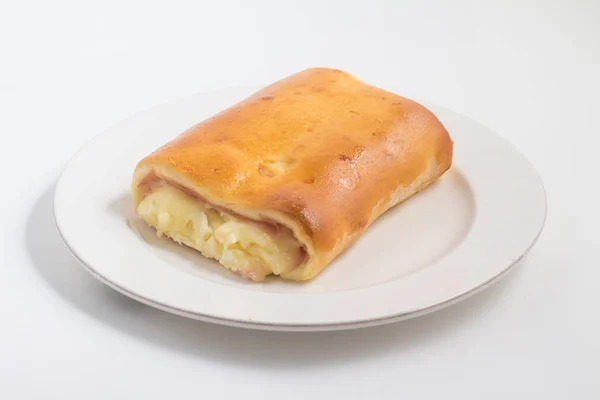 Salgado. Gustare braziliană cu brânză și șuncă — Fotografie, imagine de stoc