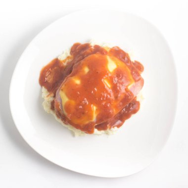 Tavuk fileto pirinç ve patates ezdim. Parmegiana fileto