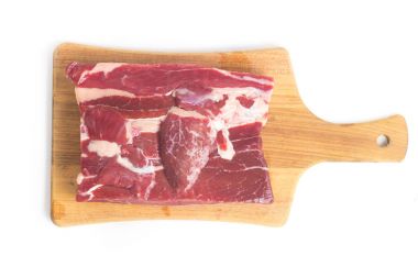 Kızarmış biftek. Brezilyalı Carne seca bir ahşap tahta üzerinde