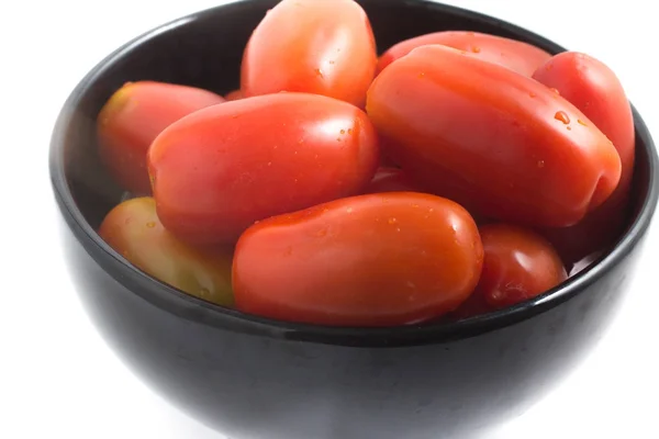 Tomates Cherry grandes en un tazón — Foto de Stock
