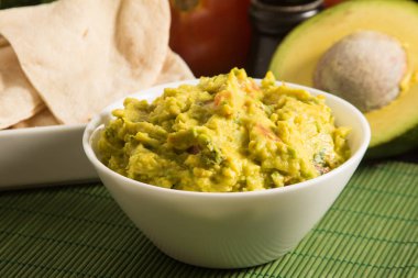 Geleneksel Meksika Guacamole