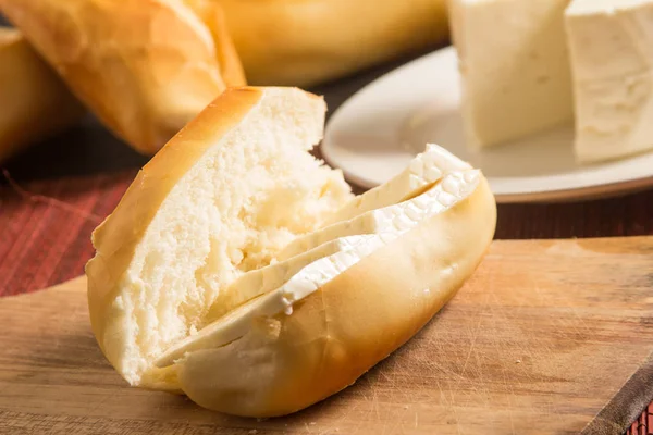 Бразильский сыр Минас — стоковое фото