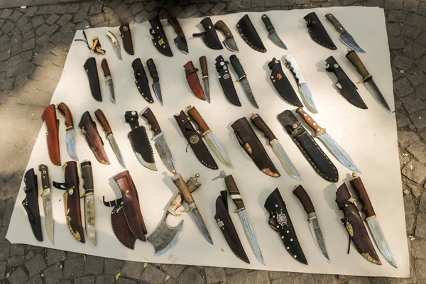 Cuchillos tradicionales hechos a mano — Foto de Stock