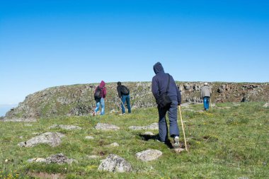 Arkadaşlar bir gezi alarak 