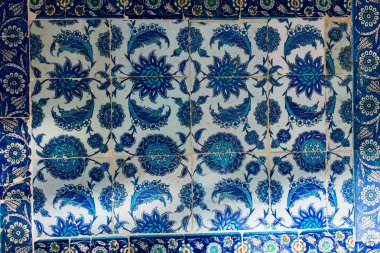 Eski Osmanlı zaman el yapımı Türk çini