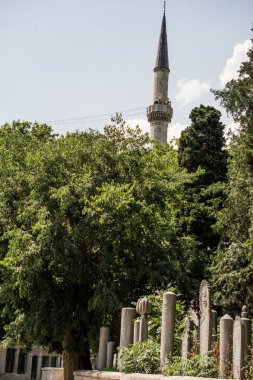 Görünümünde Osmanlı camilerin Minare