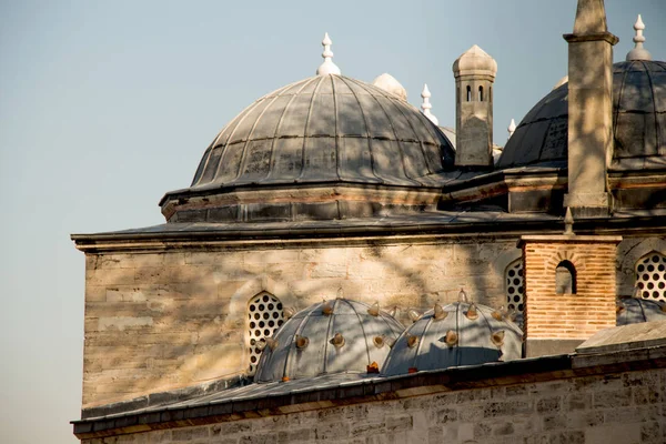 Vnější pohled dome v osmanské architektury v Turecku — Stock fotografie