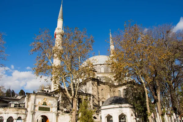 Külső nézet kupola oszmán építészet, Törökország — Stock Fotó