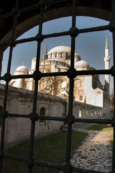 Janela velha Arquitetura dos tempos otomanos — Fotografia de Stock