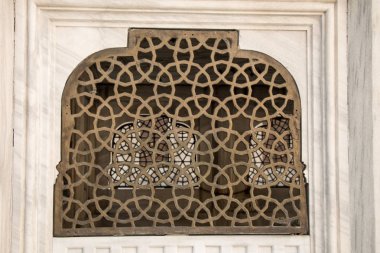 Metal üzerinde uygulanan Osmanlı sanat desen örneği 