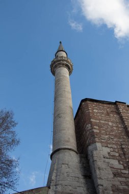 Görünümünde Osmanlı camilerin Minare