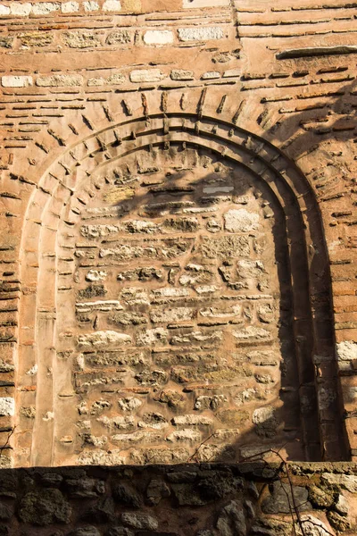 Vieja ventana Arquitectura de las ruinas de Estambul —  Fotos de Stock