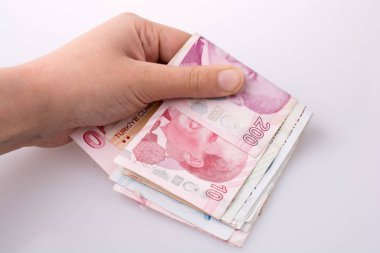 Turksh Lirası banknot elinde tutan el