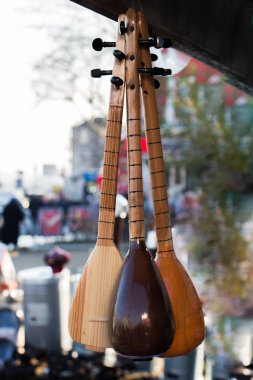 Türk müzik aleti saz kümesi 