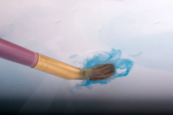 Akvarelu barva rozpouštění ve vodě — Stock fotografie