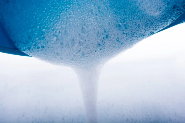 Чиста Вода Покрита Піною Шампуню — стокове фото