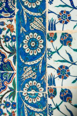 Eski Osmanlı zaman el yapımı Türk çini