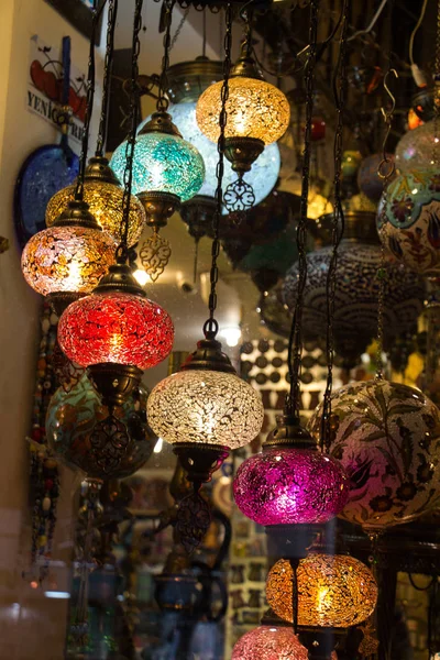 Pokrytí podlahové-mozaiková osmanské lampy od Grand Bazaar — Stock fotografie