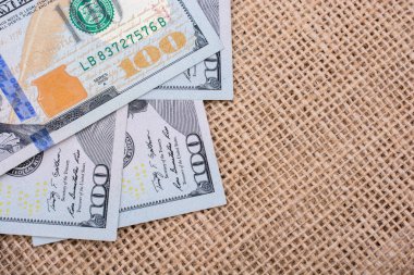 Bize banknot dolar keten bir tuval üzerine